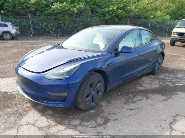 5YJ3E1EB2PF615403 2023 TESLA MODEL 3 - Image 2
