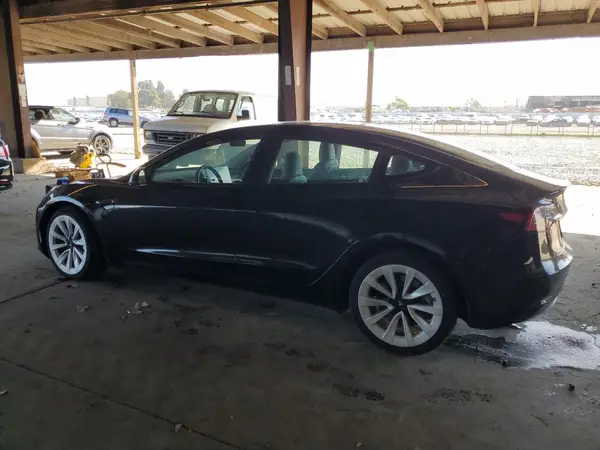 5YJ3E1EB2PF620133 2023 TESLA MODEL 3 - Image 2