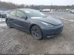 5YJ3E1EB2PF633240 2023 TESLA MODEL 3