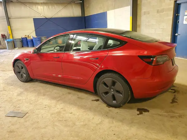5YJ3E1EB2PF635912 2023 TESLA MODEL 3 - Image 2