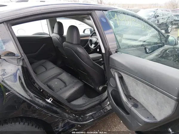 5YJ3E1EB2PF637644 2023 TESLA MODEL 3 - Image 8