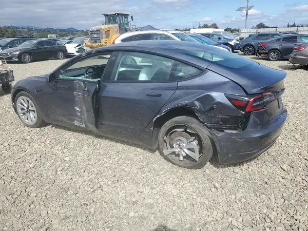 5YJ3E1EB2PF651284 2023 TESLA MODEL 3 - Image 2