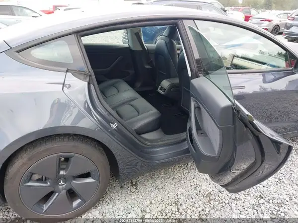 5YJ3E1EB2PF660342 2023 TESLA MODEL 3 - Image 8