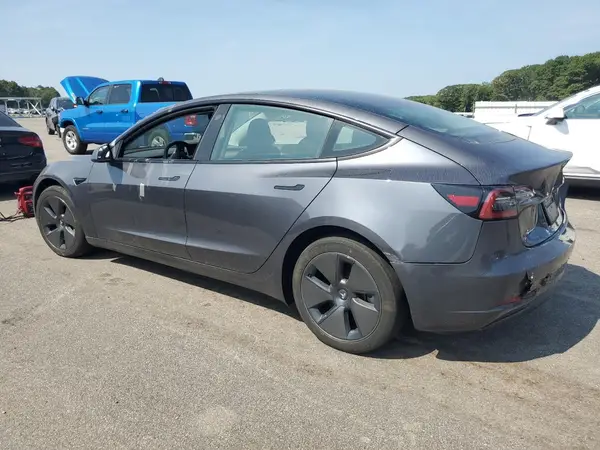 5YJ3E1EB2PF665895 2023 TESLA MODEL 3 - Image 2