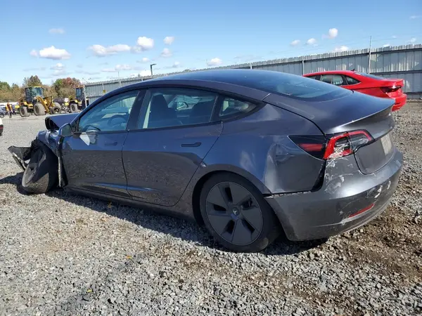 5YJ3E1EB2PF666657 2023 TESLA MODEL 3 - Image 2