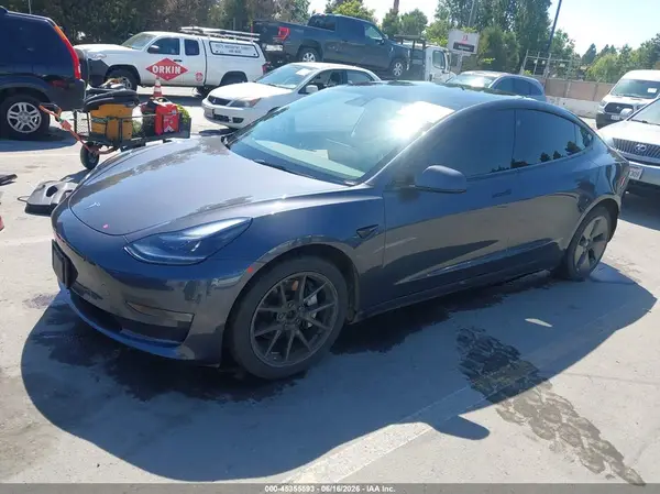 5YJ3E1EB2PF689064 2023 TESLA MODEL 3 - Image 2