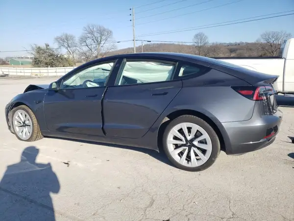 5YJ3E1EB2PF689095 2023 TESLA MODEL 3 - Image 2