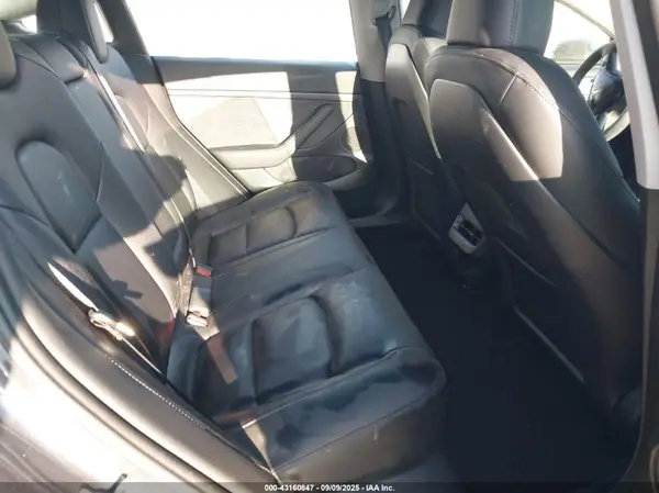 5YJ3E1EB2PF703786 2023 TESLA MODEL 3 - Image 8