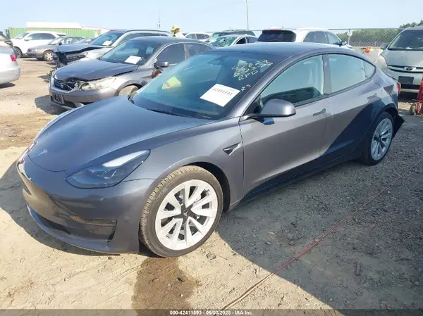 5YJ3E1EB2PF713900 2023 TESLA MODEL 3 - Image 2