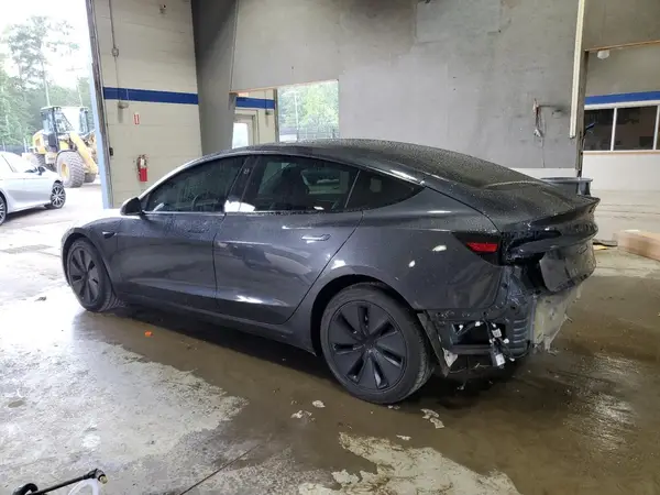 5YJ3E1EB2RF724592 2024 TESLA MODEL 3 - Image 2