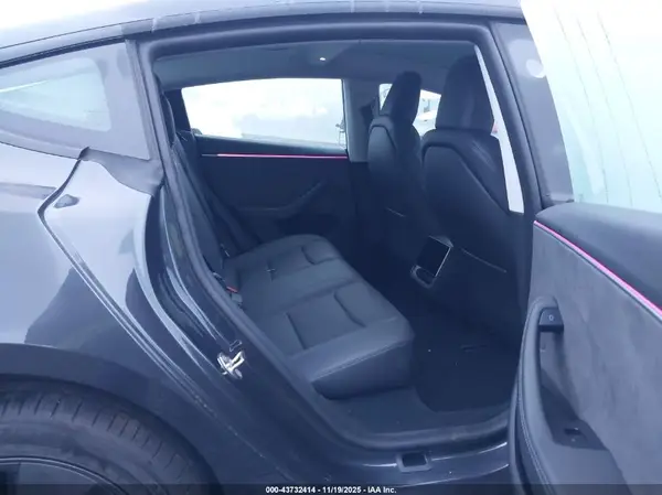 5YJ3E1EB2RF736726 2024 TESLA MODEL 3 - Image 8