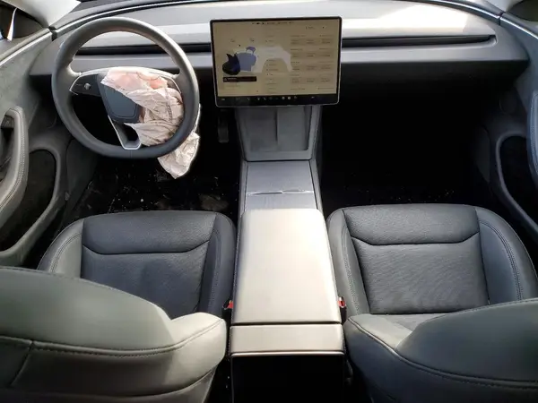 5YJ3E1EB2RF737021 2024 TESLA MODEL 3 - Image 8
