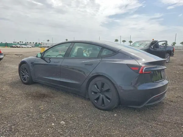 5YJ3E1EB2RF737584 2024 TESLA MODEL 3 - Image 2