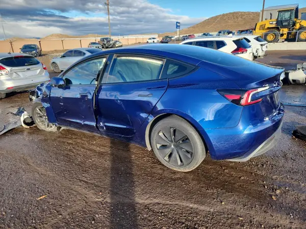 5YJ3E1EB2RF738315 2024 TESLA MODEL 3 - Image 2