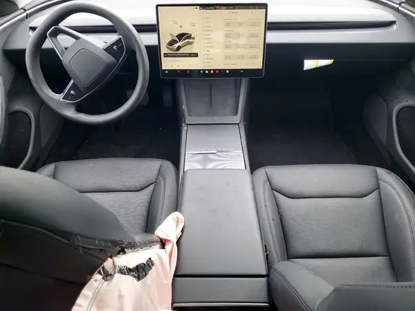 5YJ3E1EB2RF769967 2024 TESLA MODEL 3 - Image 8