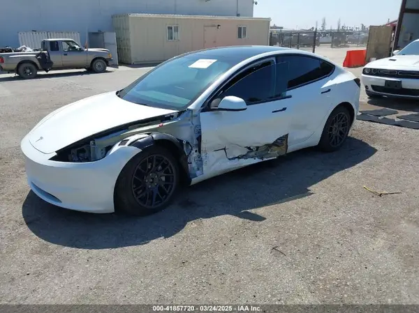 5YJ3E1EB2RF773730 2024 TESLA MODEL 3 - Image 2