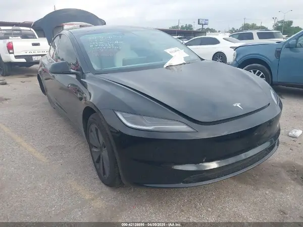 5YJ3E1EB2RF792469 2024 TESLA MODEL 3 - Image 1