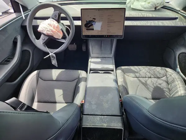 5YJ3E1EB2RF797199 2024 TESLA MODEL 3 - Image 8