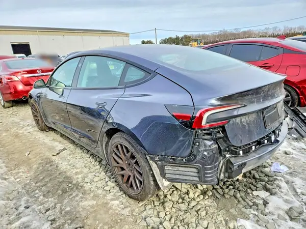 5YJ3E1EB2RF797414 2024 TESLA MODEL 3 - Image 2