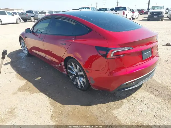 5YJ3E1EB2RF800621 2024 TESLA MODEL 3 - Image 2
