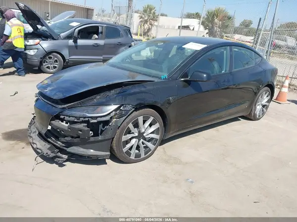 5YJ3E1EB2RF801963 2024 TESLA MODEL 3 - Image 2