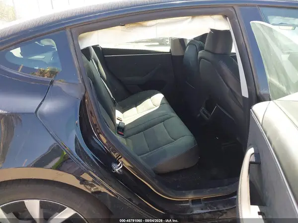 5YJ3E1EB2RF801963 2024 TESLA MODEL 3 - Image 8