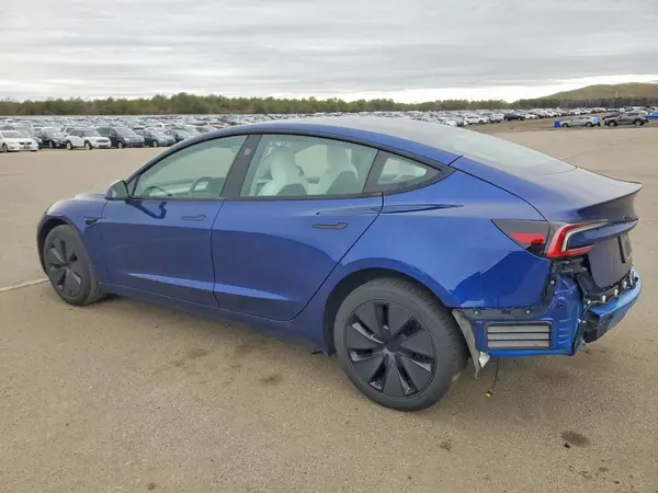 5YJ3E1EB2RF802238 2024 TESLA MODEL 3 - Image 2