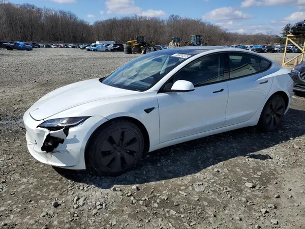 5YJ3E1EB2RF808976 2024 TESLA MODEL 3 - Image 1