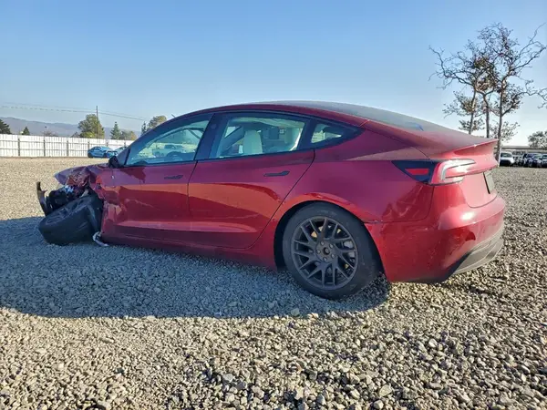 5YJ3E1EB2RF809724 2024 TESLA MODEL 3 - Image 2