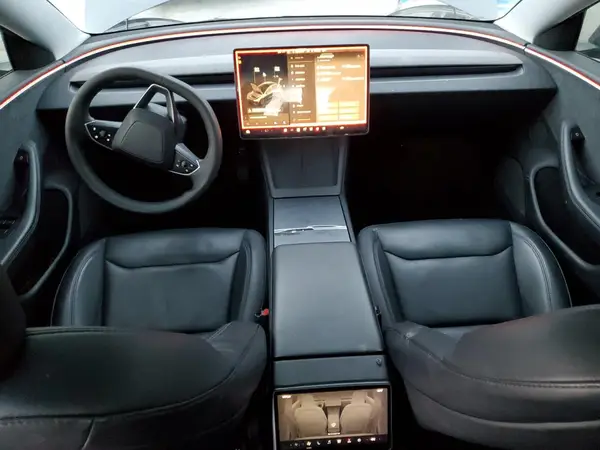 5YJ3E1EB2RF811487 2024 TESLA MODEL 3 - Image 8
