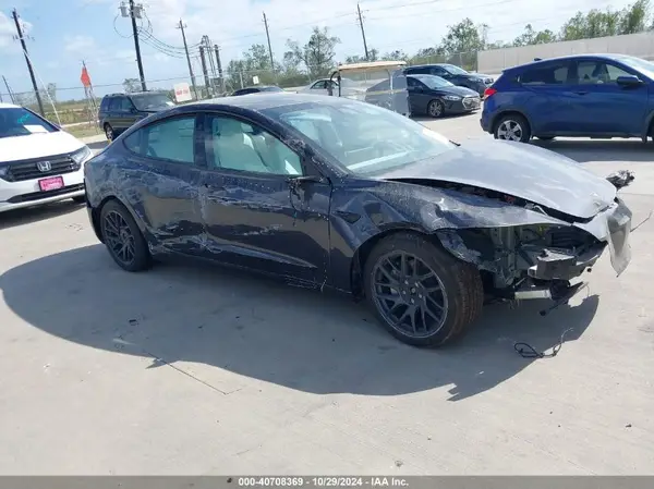 5YJ3E1EB2RF812686 2024 TESLA MODEL 3 - Image 1
