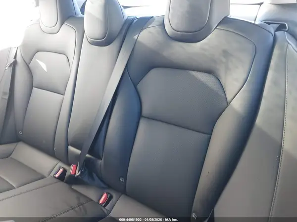 5YJ3E1EB2RF814812 2024 TESLA MODEL 3 - Image 8