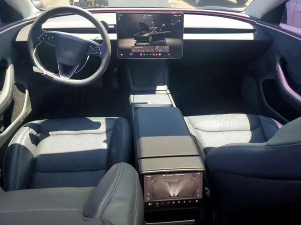 5YJ3E1EB2RF819024 2024 TESLA MODEL 3 - Image 8