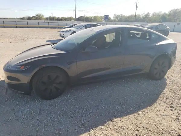 5YJ3E1EB2RF819461 2024 TESLA MODEL 3 - Image 1