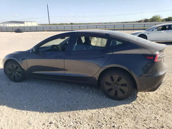 5YJ3E1EB2RF819461 2024 TESLA MODEL 3 - Image 2