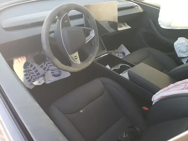 5YJ3E1EB2RF819461 2024 TESLA MODEL 3 - Image 8