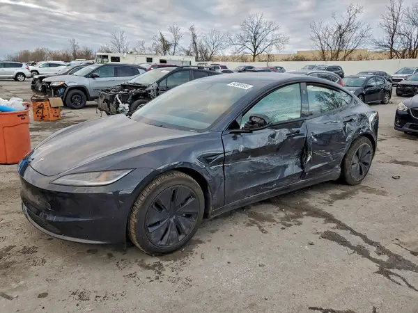 5YJ3E1EB2RF821498 2024 TESLA MODEL 3 - Image 1