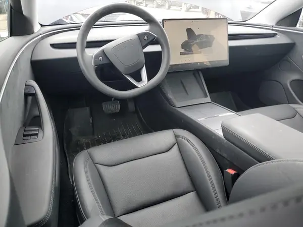 5YJ3E1EB2RF825213 2024 TESLA MODEL 3 - Image 8