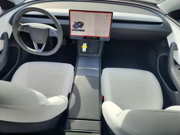 5YJ3E1EB2RF841928 2024 TESLA MODEL 3 - Image 8
