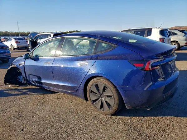 5YJ3E1EB2RF849799 2024 TESLA MODEL 3 - Image 2
