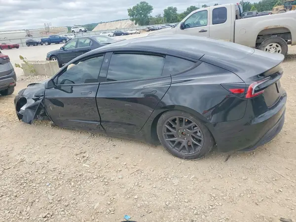 5YJ3E1EB2SF887121 2025 TESLA MODEL 3 - Image 2