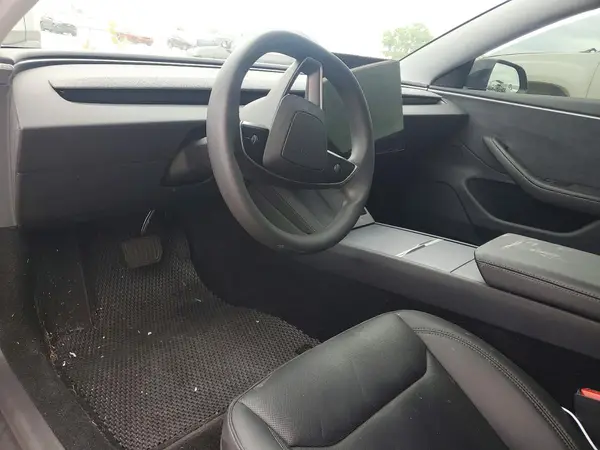 5YJ3E1EB2SF887121 2025 TESLA MODEL 3 - Image 8