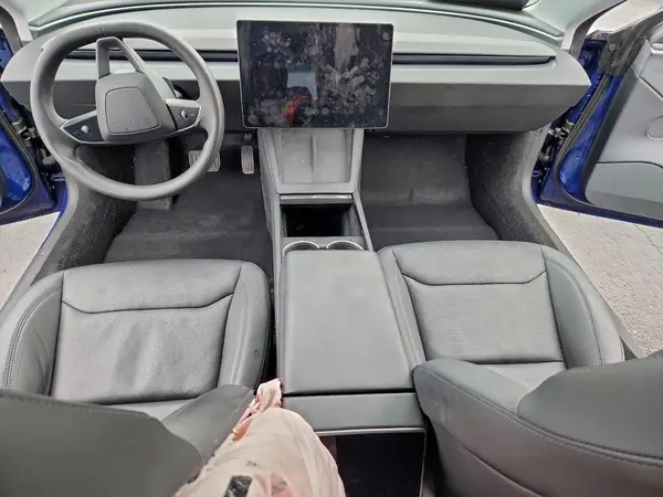 5YJ3E1EB2SF906265 2025 TESLA MODEL 3 - Image 8