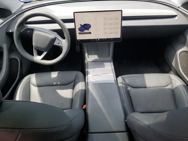 5YJ3E1EB2SF910736 2025 TESLA MODEL 3 - Image 8
