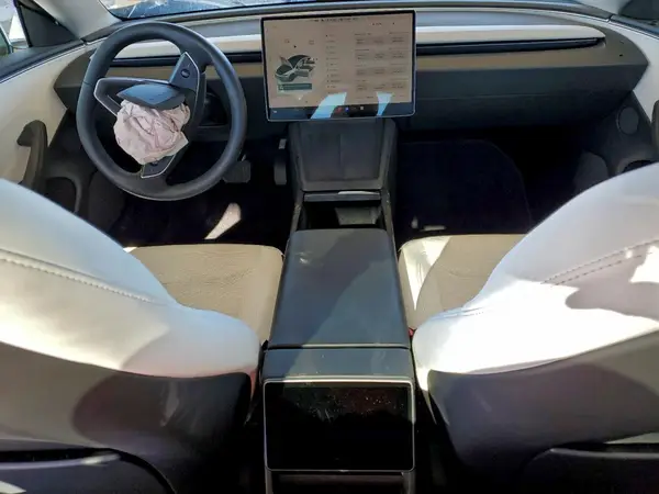 5YJ3E1EB2SF921817 2025 TESLA MODEL 3 - Image 8