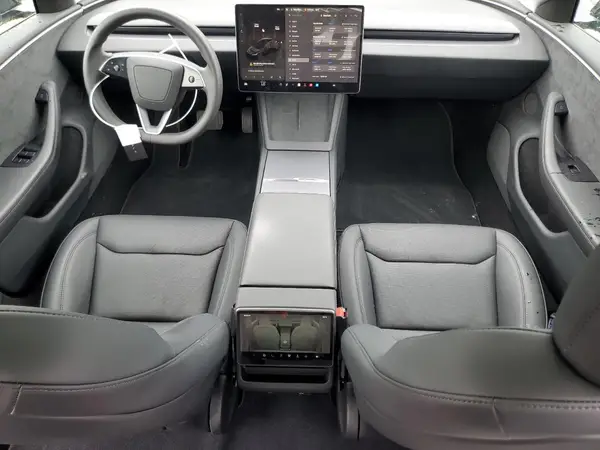 5YJ3E1EB2SF928881 2025 TESLA MODEL 3 - Image 8