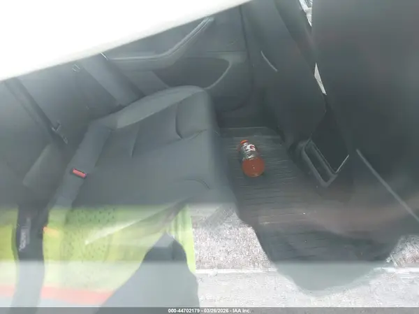 5YJ3E1EB2SF934597 2025 TESLA MODEL 3 - Image 8