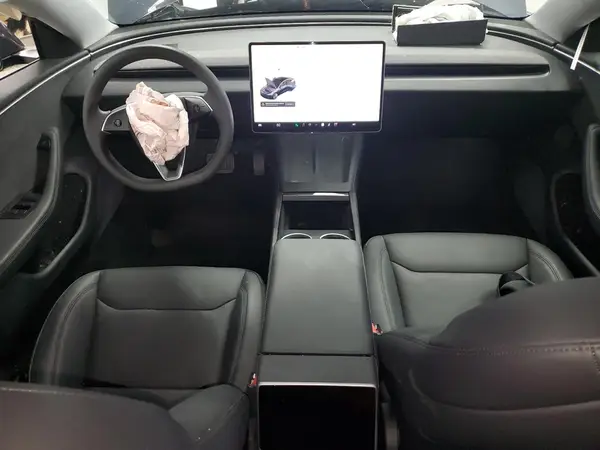 5YJ3E1EB2SF938813 2025 TESLA MODEL 3 - Image 8
