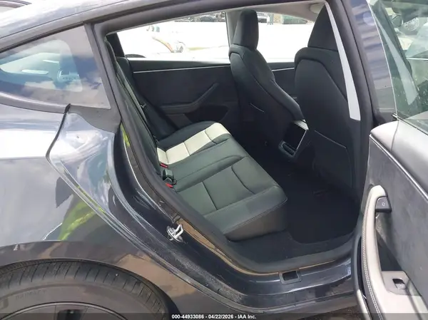 5YJ3E1EB2TF117924 2026 TESLA MODEL 3 - Image 8
