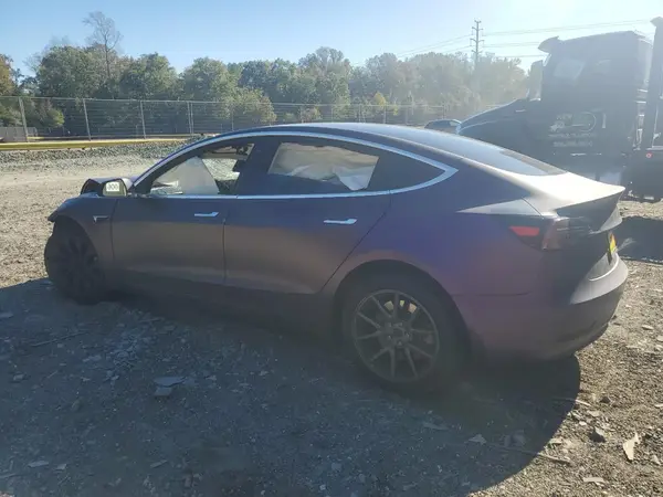 5YJ3E1EB3JF054040 2018 TESLA MODEL 3 - Image 2